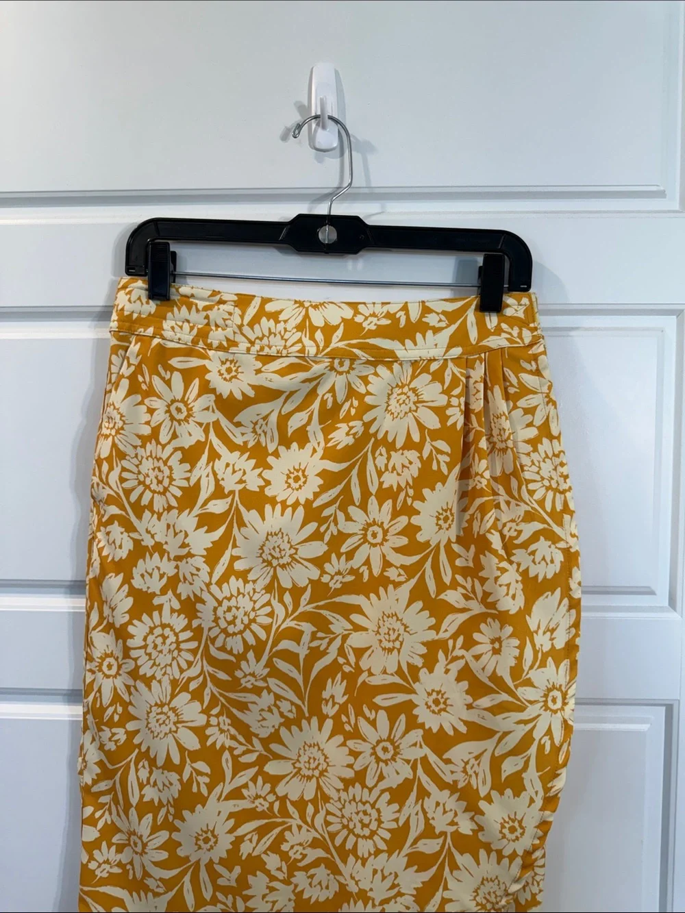 RipSkirt Saffron Sun Length 3 Wrap Skirt Mustard Yellow Cream Floral Print SM - Picture 3 of 5